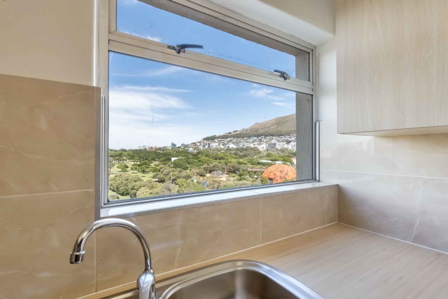 1 Bedroom Property for Sale in Mouille Point Western Cape